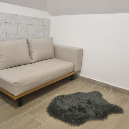 Sosto Apartman Szekesfehervar Luaran gambar